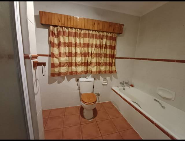 4 BEDROOM HOUSE TO LET IN VANDERBIJLPARK SE 7